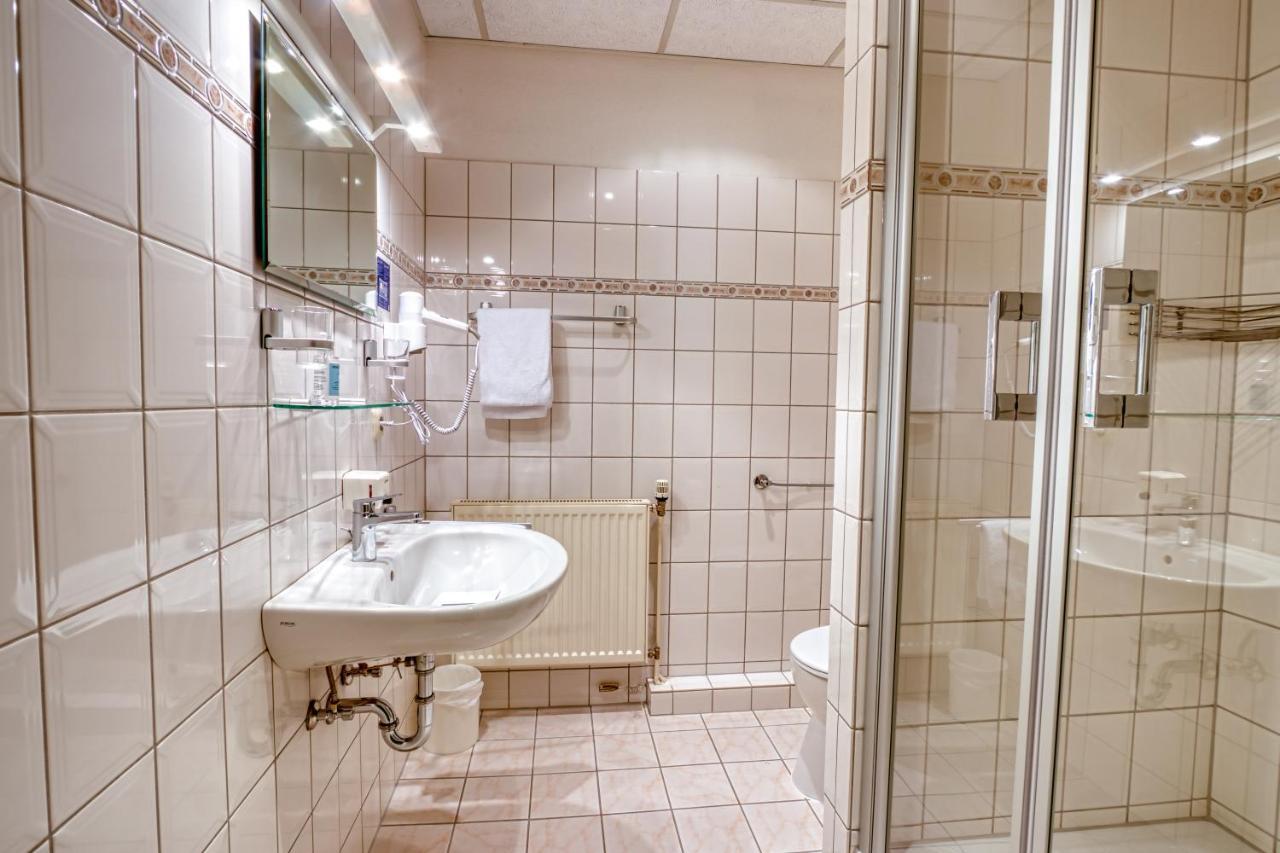 Hotel Goldene Krone جوسلار المظهر الخارجي الصورة